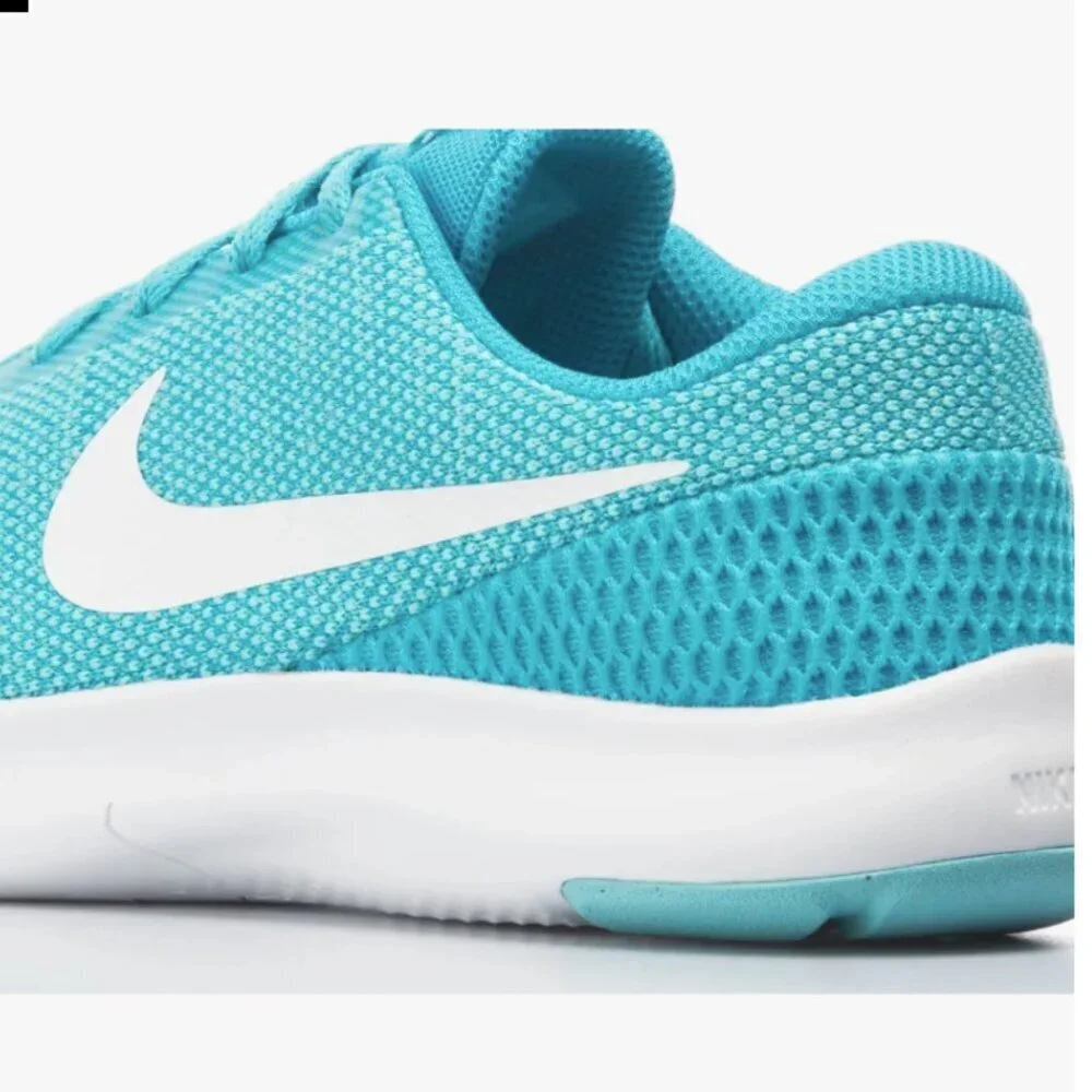 NIKE FLEX EXPERIENCE RUN 7 NEW Size